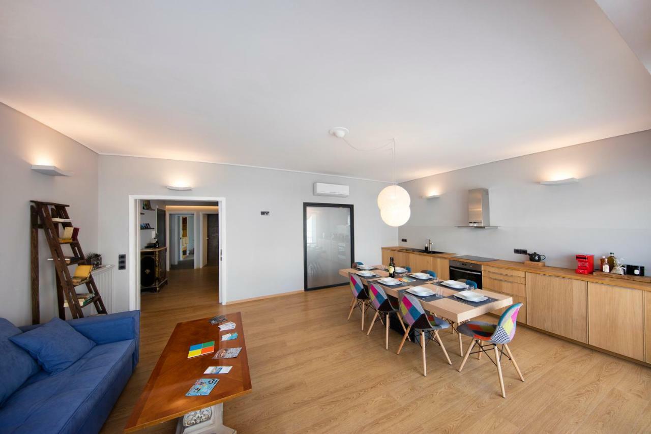 Super Modern Minimal Flat Nr Metro & Arch. Museum Apartment Athens Exterior photo